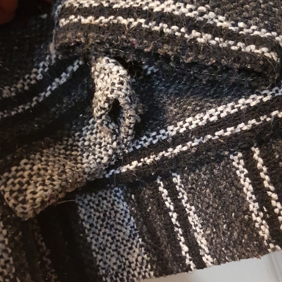 Franks Textiles/Baja Poncho/jacket - Picture 7 of 9